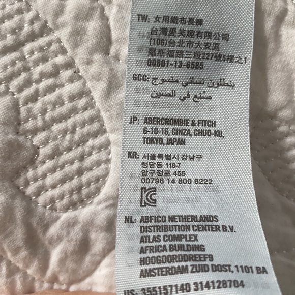 Holister Jeans NWOT - Picture 6 of 6